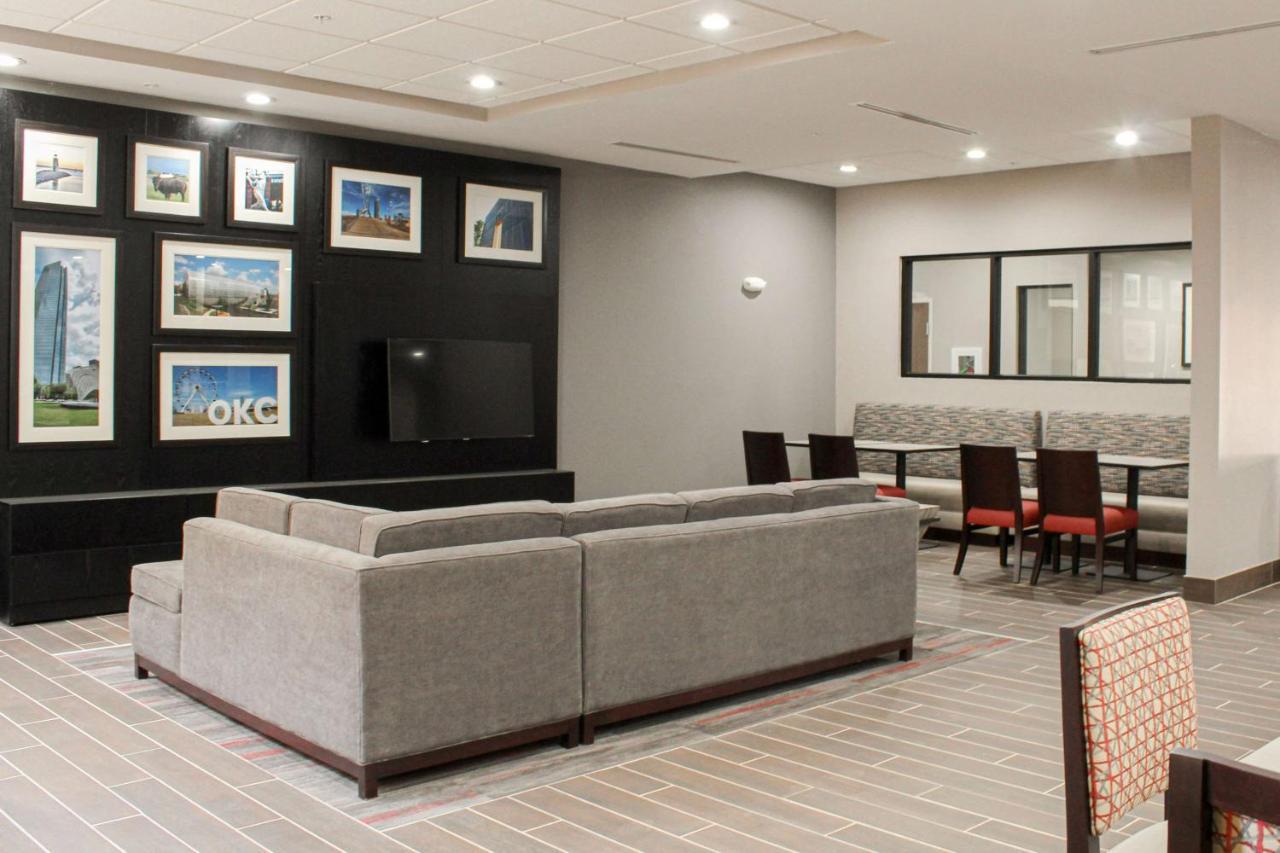 Hotel Hawthorn Extended By Wyndham Airport